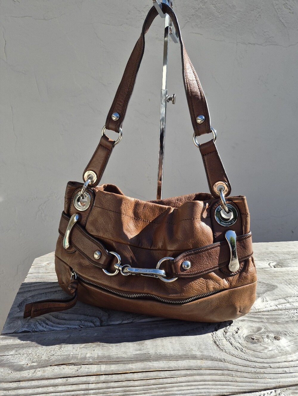 B. Makowsky Vintage Leather Belted Hobo Bag - Picture 4 of 15